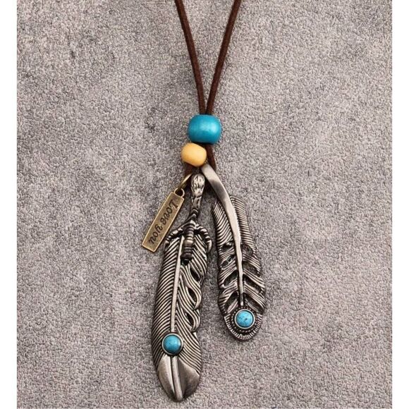 Feather Necklace - Picture 3 of 3